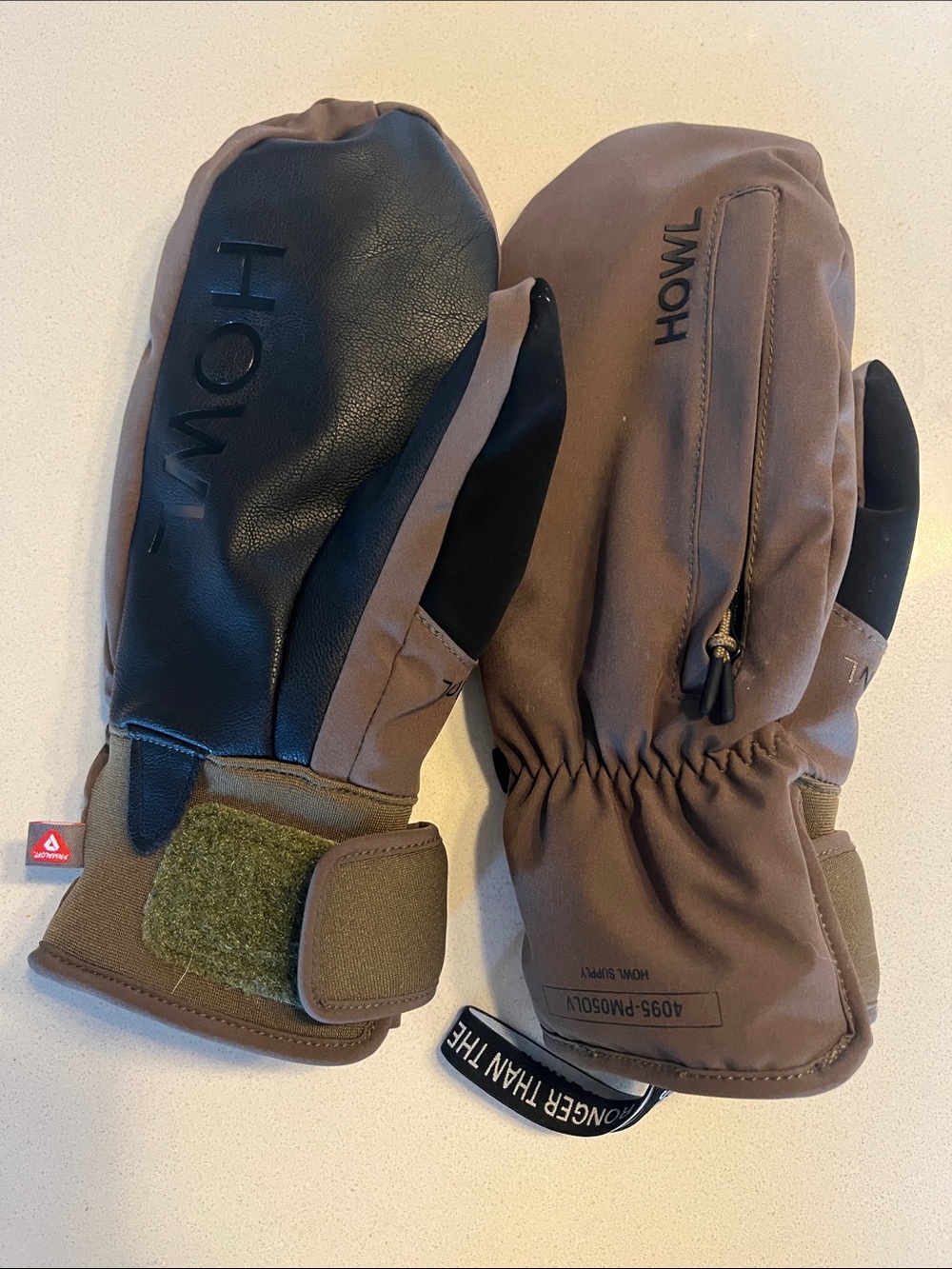 Howl Mittens